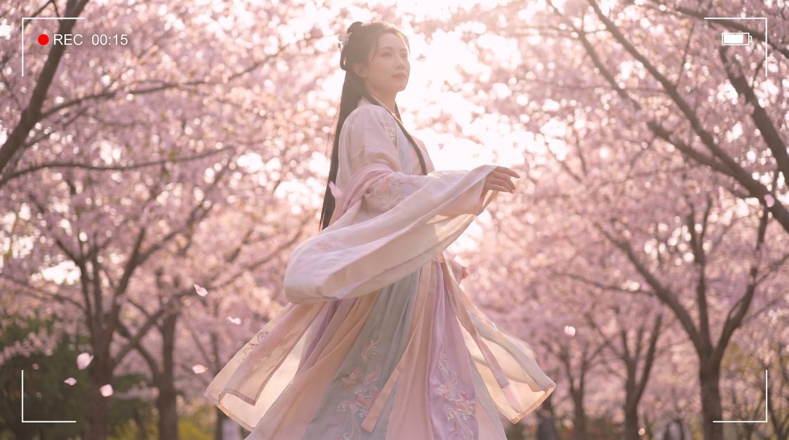 黄色仓库汉服视频